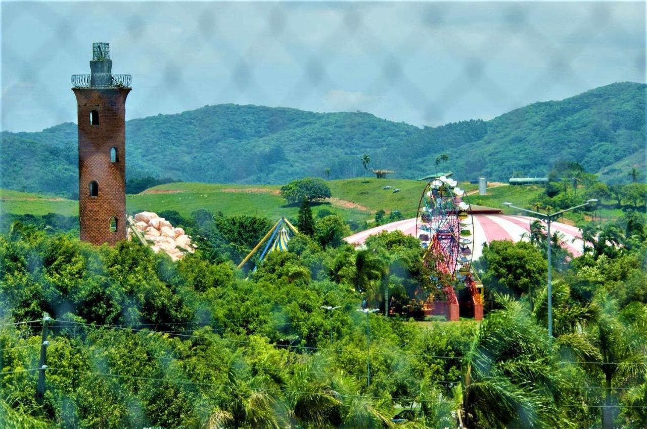 Apto Nantes Com Vista Pro Beto Carrero World Penha  Extérieur photo